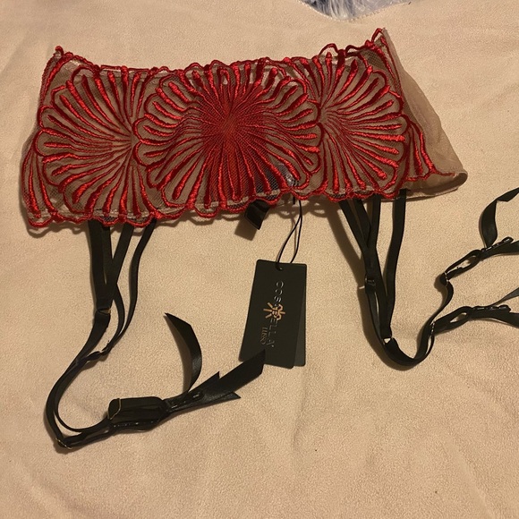 NWT Cosabella Eiffel garter belt ♥️Parisian Red♥️ - Picture 6 of 7